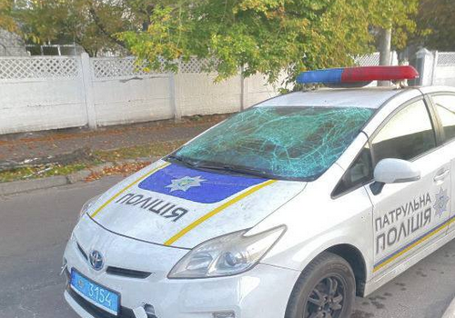 Під час обстрілу Києва постраждали патрульні: вони у лікарні